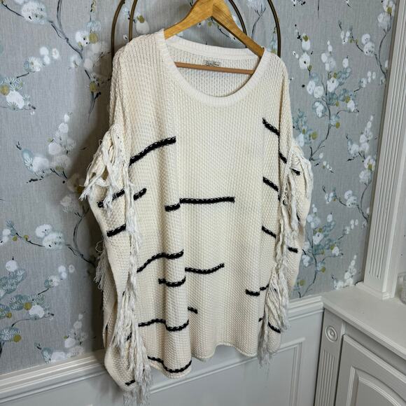 Lucky Brand Cream Cape Sweater with Fringe Accent - Size M/L - Picture 6 of 8